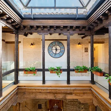 Otel Dobo Azacanes