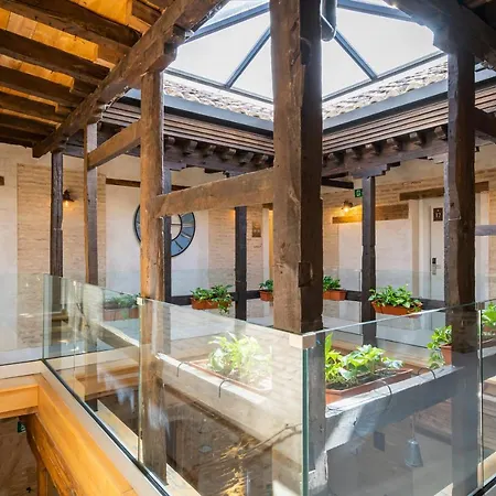 Dobo Azacanes Otel Toledo
